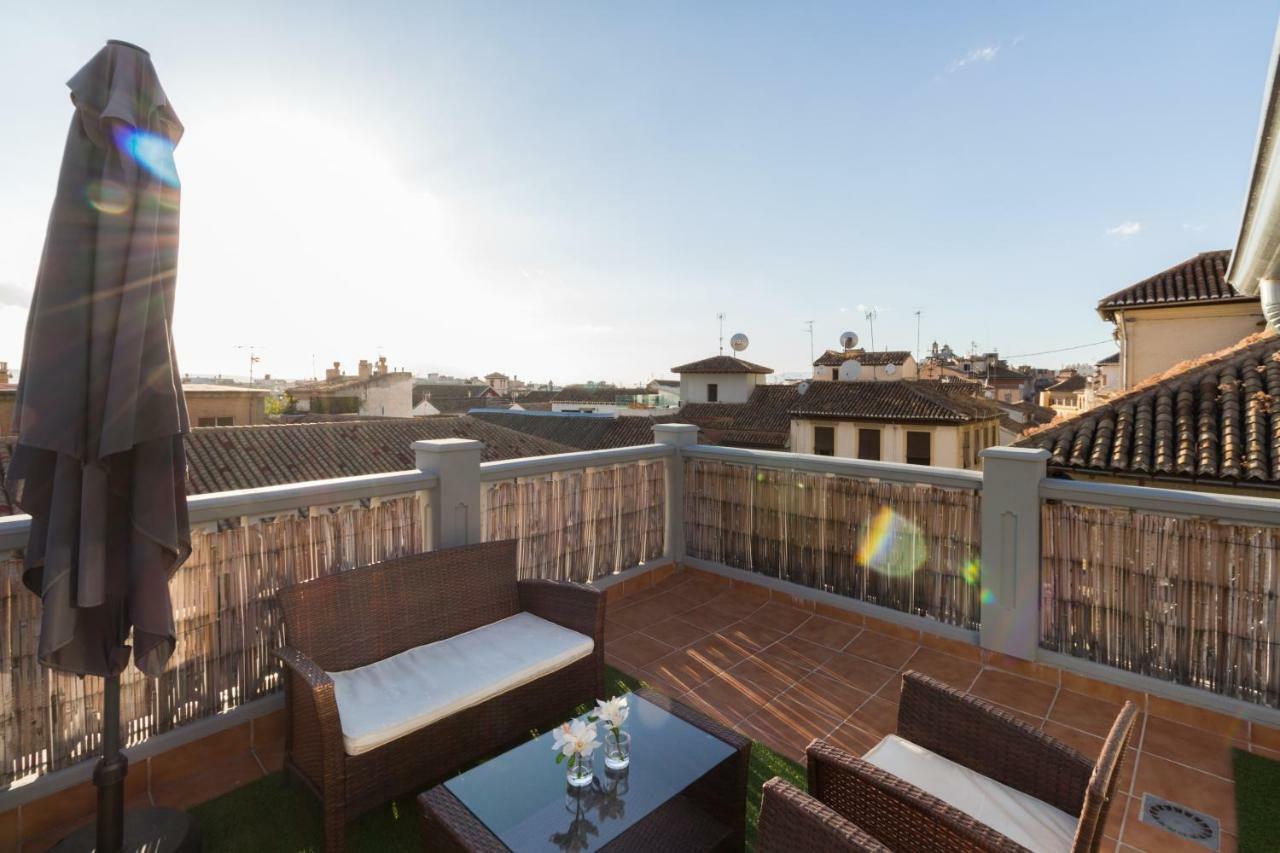 Fantástico ático con terraza y vistas en el centro Apartamento Granada Exterior foto